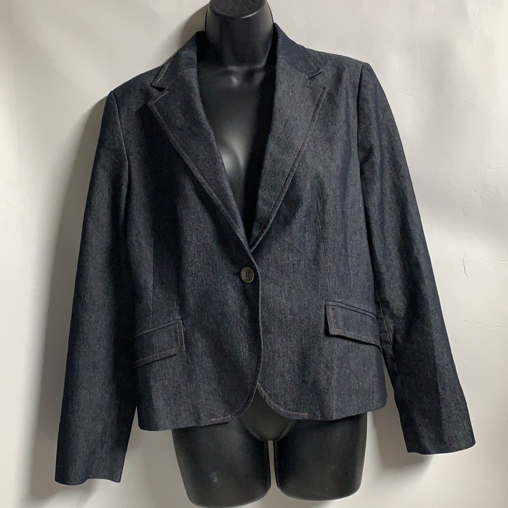 Zara Basic women’s sizes XL dark long sleeves one button denim lined blazer.